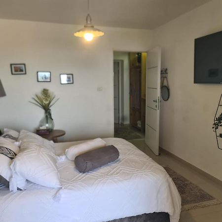 Appartamento Ronit'S Place Kiryat Shmona Esterno foto
