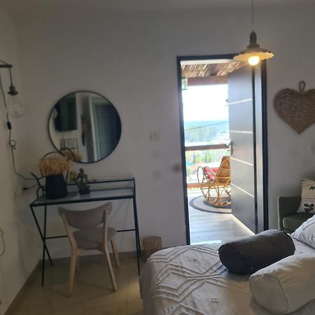 Appartamento Ronit'S Place Kiryat Shmona Esterno foto